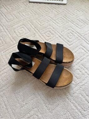 Steve Madden Platform Sandals